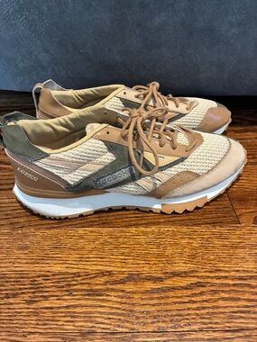 Reebok Men’s EG2200

 Beige, Tan & Olive Casual Sneakers